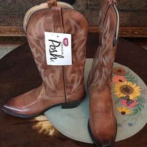 BRAND NEW NOCONA COWGIRL BOOTS